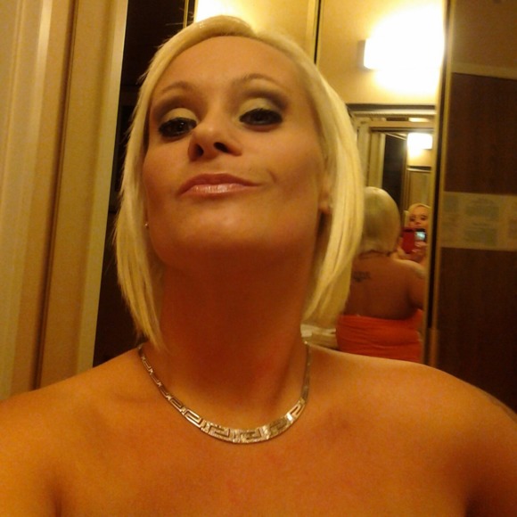 Meet your Posher, Nancy - Picture 1 of 1